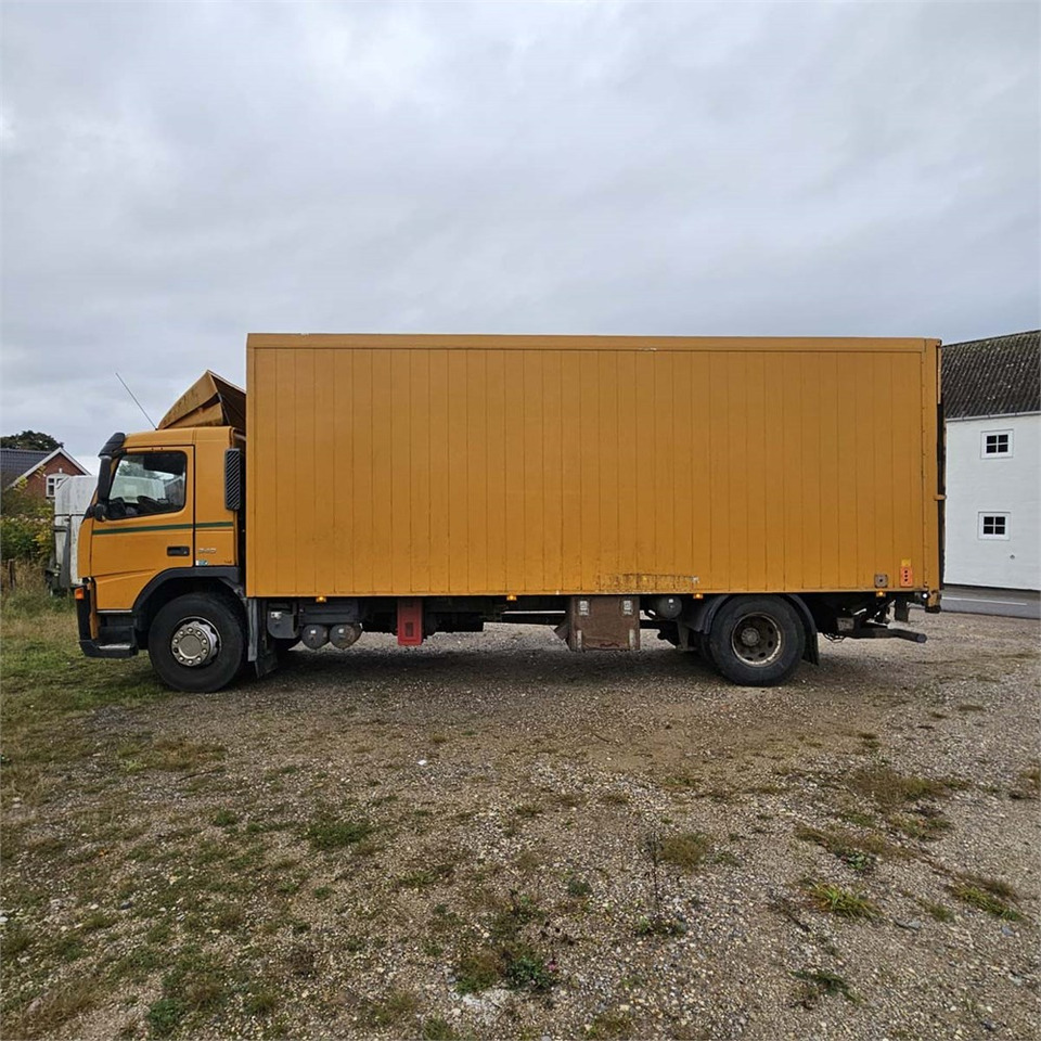 Volvo FM - Camión caja cerrada: foto 3 Volvo FM - Camión caja cerrada: foto 3