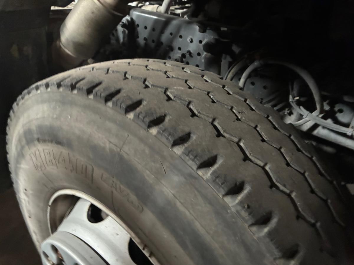 Cabeza tractora Mercedes AROCS 2046: foto 10