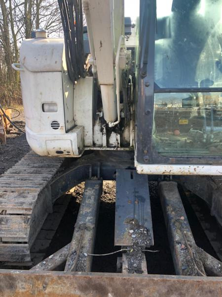 Kobelco SK 75SR-3E - Miniexcavadora: foto 4 Kobelco SK 75SR-3E - Miniexcavadora: foto 4