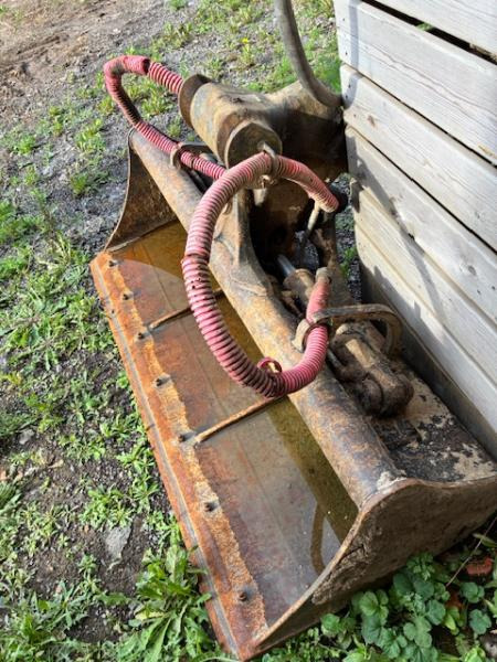 MORIN ORIENTABLE M3 - Cazo para excavadora: foto 2 MORIN ORIENTABLE M3 - Cazo para excavadora: foto 2