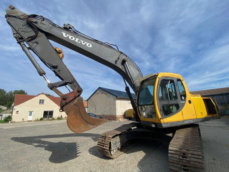 Volvo EC210 LC - Excavadora de cadenas: foto 1 Volvo EC210 LC - Excavadora de cadenas: foto 1