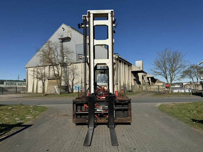 Svetruck 13.6-120-32 - Carretilla elevadora diésel: foto 3 Svetruck 13.6-120-32 - Carretilla elevadora diésel: foto 3