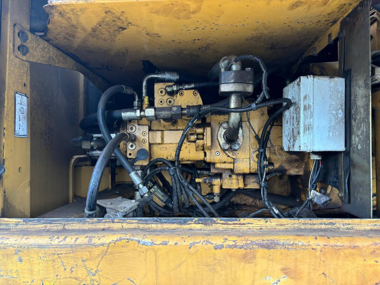 Excavadora de ruedas CAT M318C: foto 18