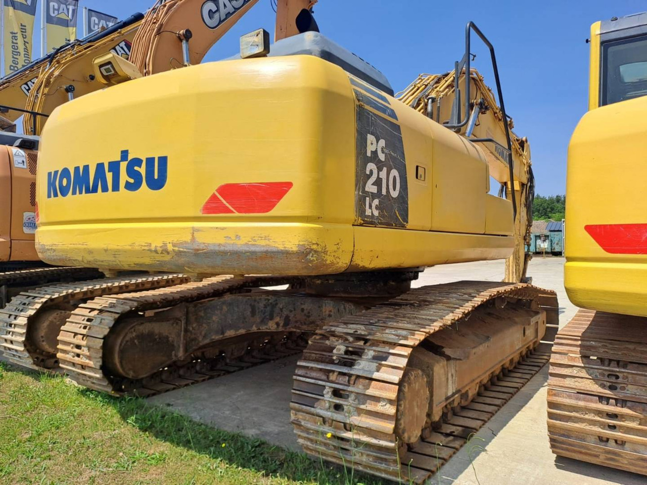 KOMATSU PC210LC - Excavadora de cadenas: foto 3 KOMATSU PC210LC - Excavadora de cadenas: foto 3