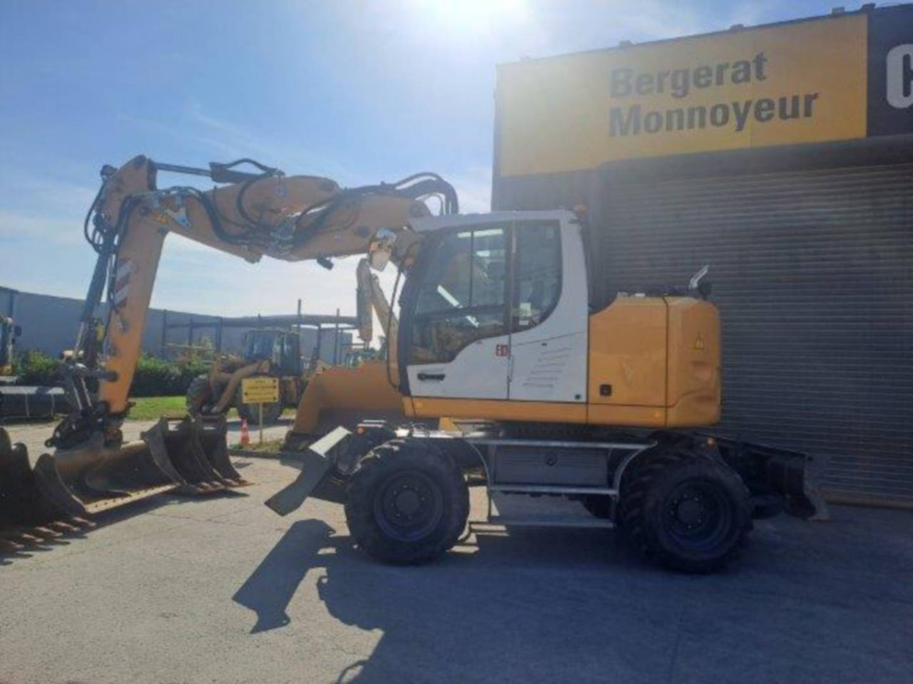 LIEBHERR A913 - Excavadora de ruedas: foto 4 LIEBHERR A913 - Excavadora de ruedas: foto 4
