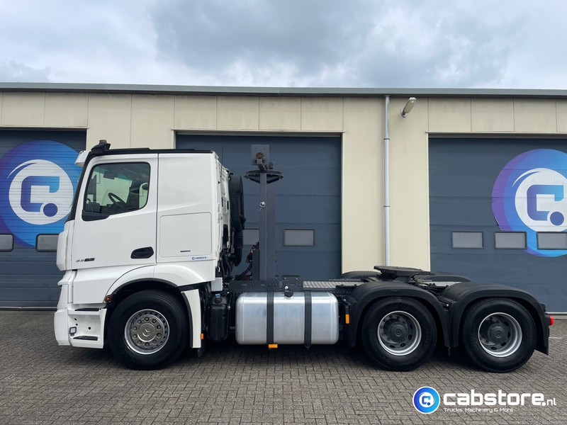 Mercedes-Benz Actros 3363 6x4 SLT Euro 6 3363 6x4 SLT Euro 6 - Zwaartransport - Heavy Load - Schwertransporte - 140 Ton - Year 2024 - Km 35.788 !! - Turbo Retarder Clutch - LIKE NEW !! - Cabeza tractora: foto 5 Mercedes-Benz Actros 3363 6x4 SLT Euro 6 3363 6x4 SLT Euro 6 - Zwaartransport - Heavy Load - Schwertransporte - 140 Ton - Year 2024 - Km 35.788 !! - Turbo Retarder Clutch - LIKE NEW !! - Cabeza tractora: foto 5
