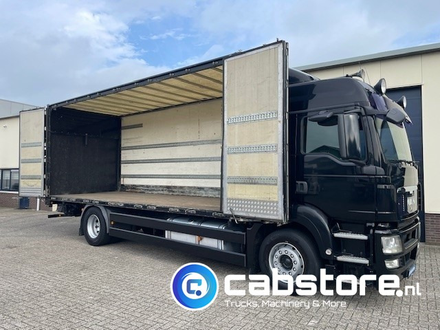 MAN TGS 18.360 4X2 BL Euro 4 - zijlader - Bouwjaar 2008 - Automaat - 2.000 kg laadklep - AHW koppeling - Camión caja cerrada: foto 5 MAN TGS 18.360 4X2 BL Euro 4 - zijlader - Bouwjaar 2008 - Automaat - 2.000 kg laadklep - AHW koppeling - Camión caja cerrada: foto 5
