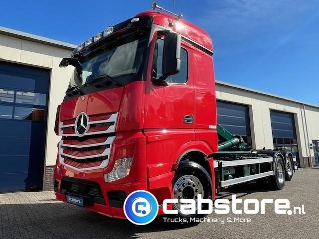 Mercedes-Benz ACTROS 2542 6x2 Euro 6 - HIAB-Multilift 26 Ton's Haakarmsysteem - Containerlift -Bouwjaar 2016 - Km 544.497 - Camión multibasculante: foto 3 Mercedes-Benz ACTROS 2542 6x2 Euro 6 - HIAB-Multilift 26 Ton's Haakarmsysteem - Containerlift -Bouwjaar 2016 - Km 544.497 - Camión multibasculante: foto 3