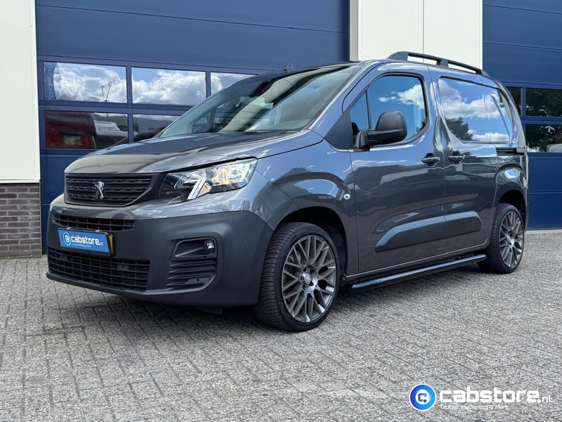 Peugeot Partner 1.5 Blue HDI Asphalt Euro 6 - Gesloten bestelwagen - Bouwjaar 2021 - Km 45.128 !! - Luxe uitvoering - Zeer mooi !! - Furgoneta pequeña: foto 1 Peugeot Partner 1.5 Blue HDI Asphalt Euro 6 - Gesloten bestelwagen - Bouwjaar 2021 - Km 45.128 !! - Luxe uitvoering - Zeer mooi !! - Furgoneta pequeña: foto 1