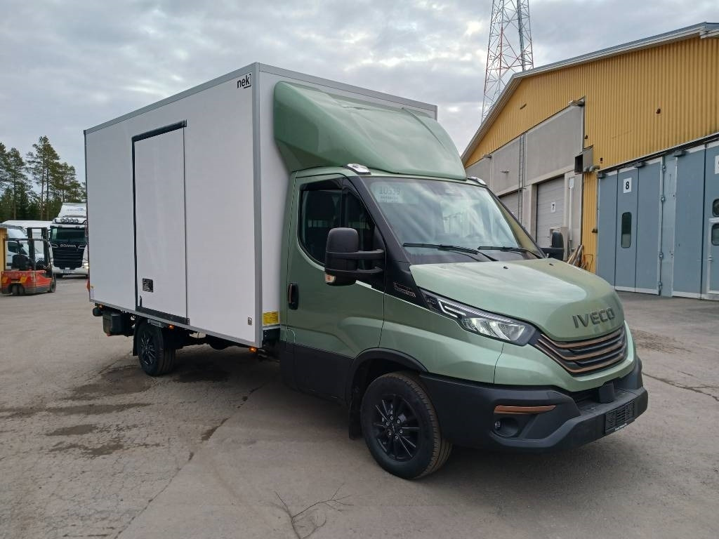 Iveco Daily 35S18A8 - Furgón: foto 2 Iveco Daily 35S18A8 - Furgón: foto 2