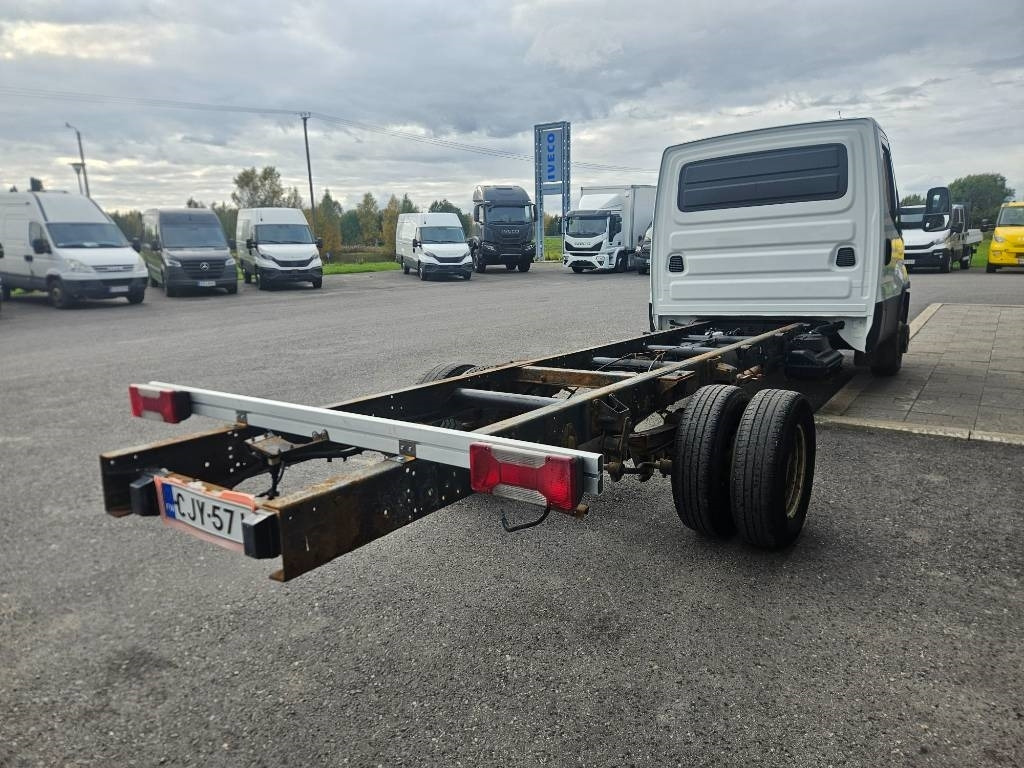 Iveco Daily 70C17 - Furgoneta caja cerrada: foto 3 Iveco Daily 70C17 - Furgoneta caja cerrada: foto 3