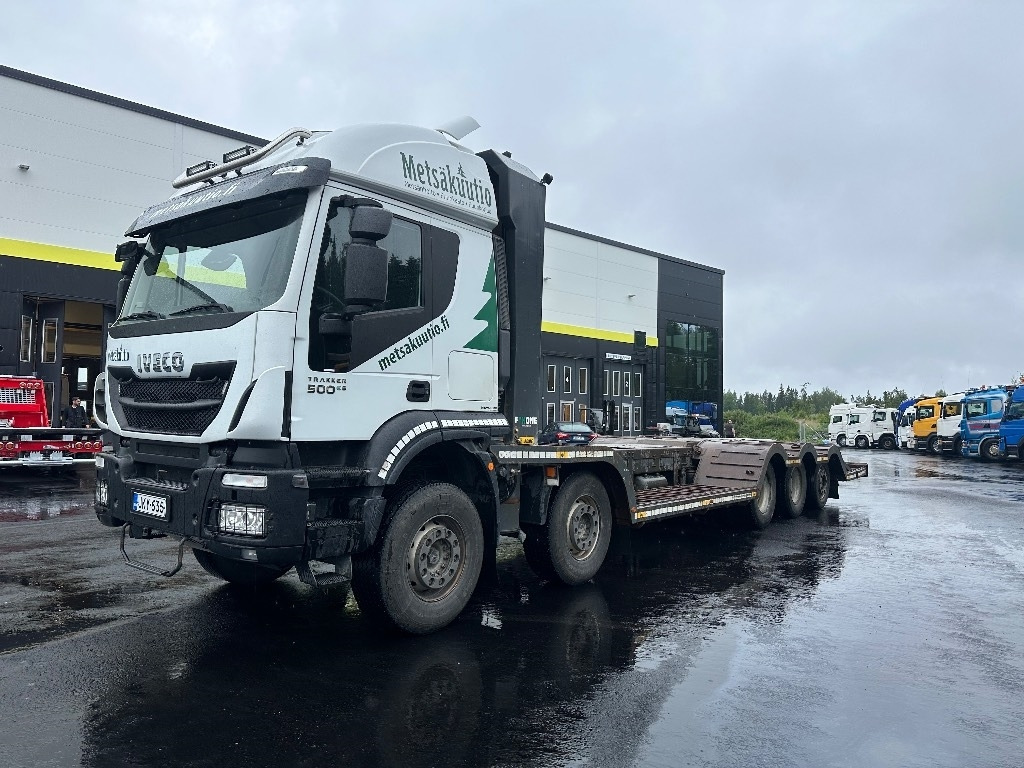 Iveco Trakker AT410T500 10x4 - Camión forestal: foto 1 Iveco Trakker AT410T500 10x4 - Camión forestal: foto 1
