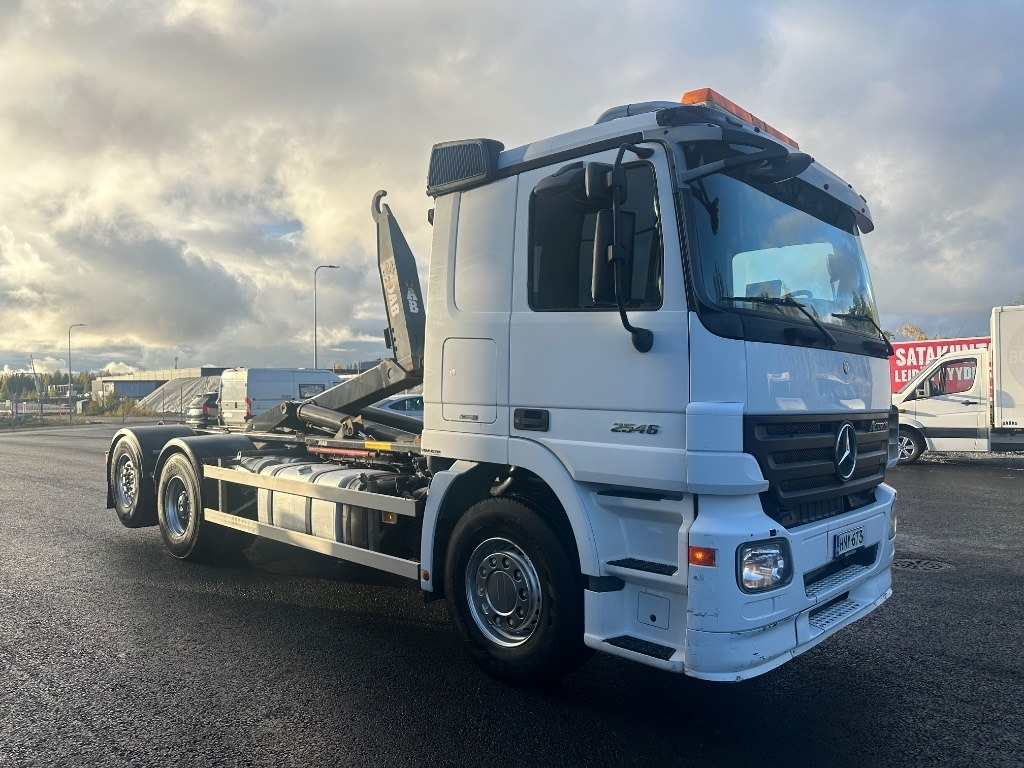 Mercedes-Benz Actros 2545 L 6x2 - Camión multibasculante: foto 3 Mercedes-Benz Actros 2545 L 6x2 - Camión multibasculante: foto 3