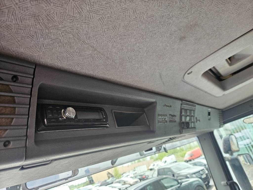 Camión grúa Scania P 94 DB 220 Hiab 135-4 lisähydrauliikalla: foto 15