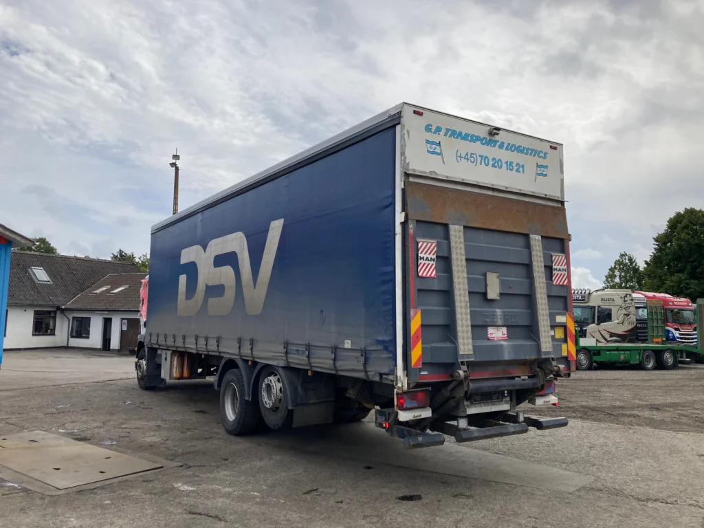 MAN TGM 26.290 6X2/4 - Camión lona: foto 5 MAN TGM 26.290 6X2/4 - Camión lona: foto 5