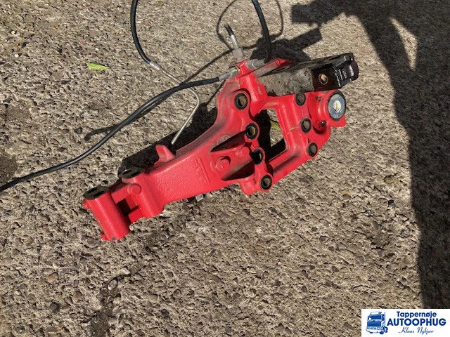 DAF cabin bracket – DAF 1922170 - Piezas de recambio para Camión: foto 1 DAF cabin bracket – DAF 1922170 - Piezas de recambio para Camión: foto 1