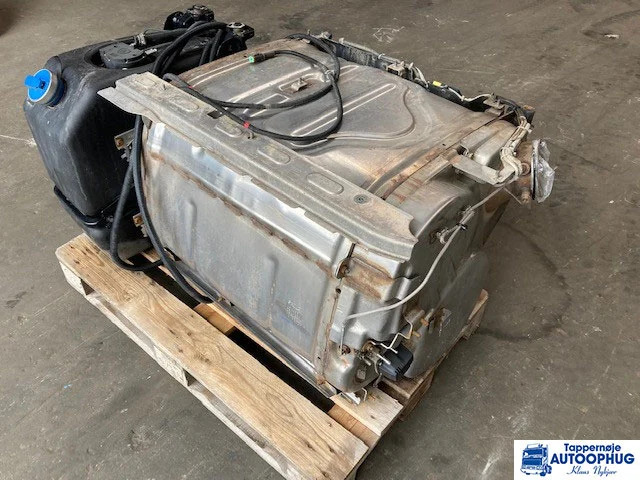 Scania S650 udstødning / silencer Scania 2539551 - Silenciador/ Sistema de escape para Camión: foto 1 Scania S650 udstødning / silencer Scania 2539551 - Silenciador/ Sistema de escape para Camión: foto 1