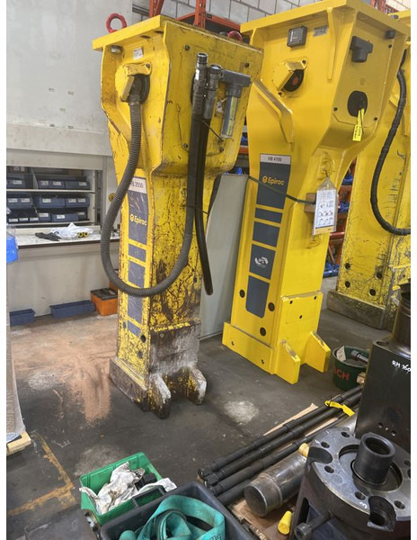 Epiroc HB2500 - Martillo hidráulico para Maquinaria de construcción: foto 1 Epiroc HB2500 - Martillo hidráulico para Maquinaria de construcción: foto 1