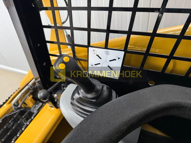 Minicargadora Caterpillar 216 B3: foto 15 Minicargadora Caterpillar 216 B3: foto 15