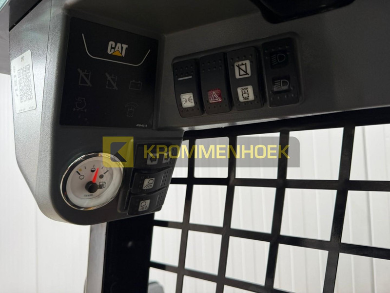 Minicargadora Caterpillar 216 B3: foto 14 Minicargadora Caterpillar 216 B3: foto 14