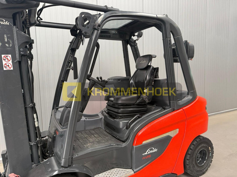 Carretilla elevadora diésel Linde H 25 D: foto 10