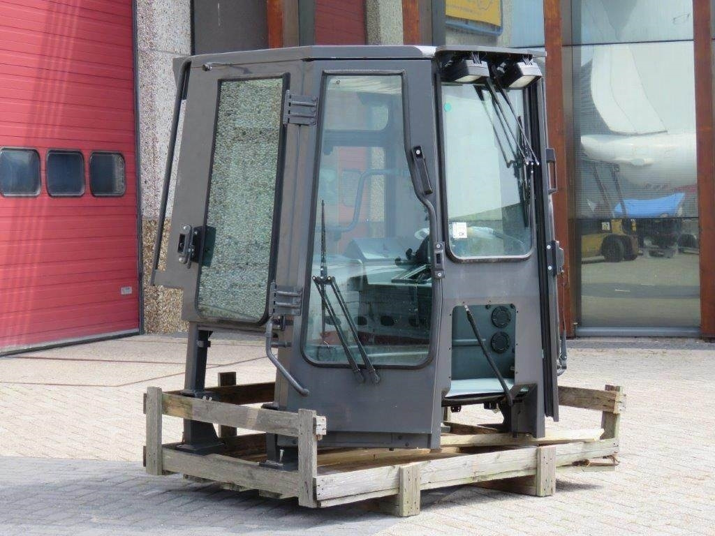 Cabina para Maquinaria de construcción New Holland CE: foto 6 Cabina para Maquinaria de construcción New Holland CE: foto 6