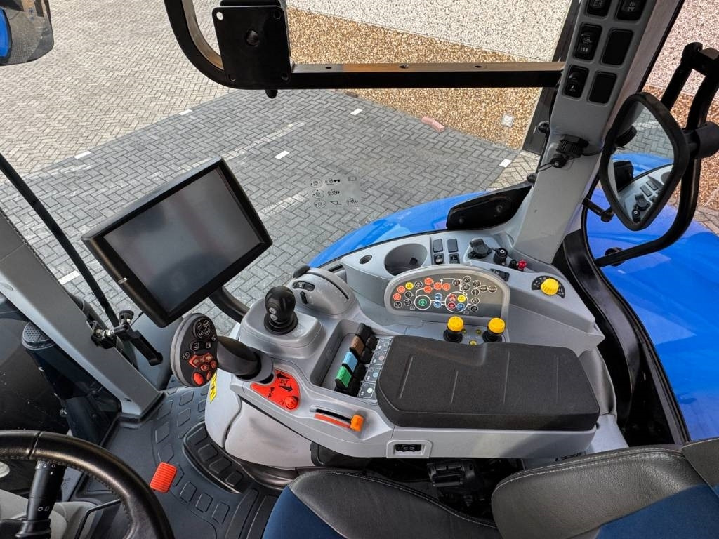 Tractor New Holland T7.270 Auto Command, frontlinkage + PTO,1091 hr: foto 22