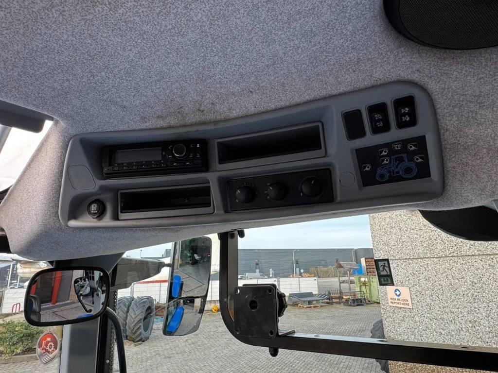 Tractor New Holland T7.270 Auto Command, frontlinkage + PTO,1091 hr: foto 26