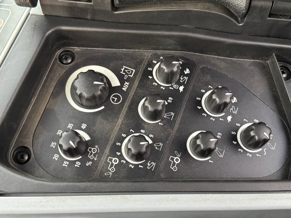 Tractor New Holland T7.270 Auto Command, frontlinkage + PTO,1091 hr: foto 31