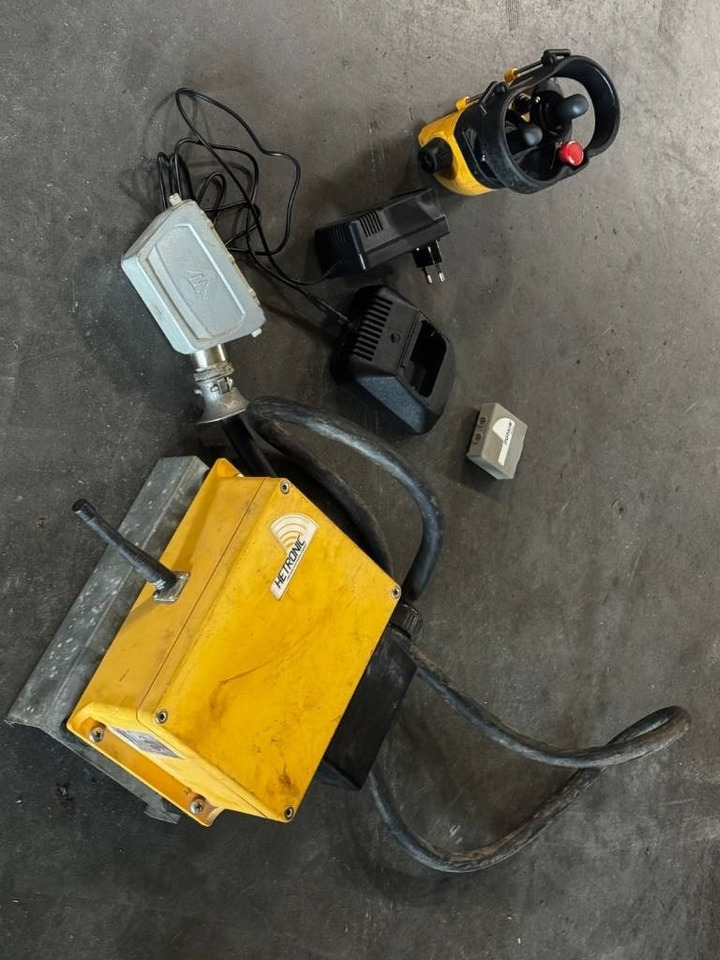 Leasing de Soima Construction crane SOIMA SGH 19x28 - 28 mete  Soima Construction crane SOIMA SGH 19x28 - 28 mete: foto 15