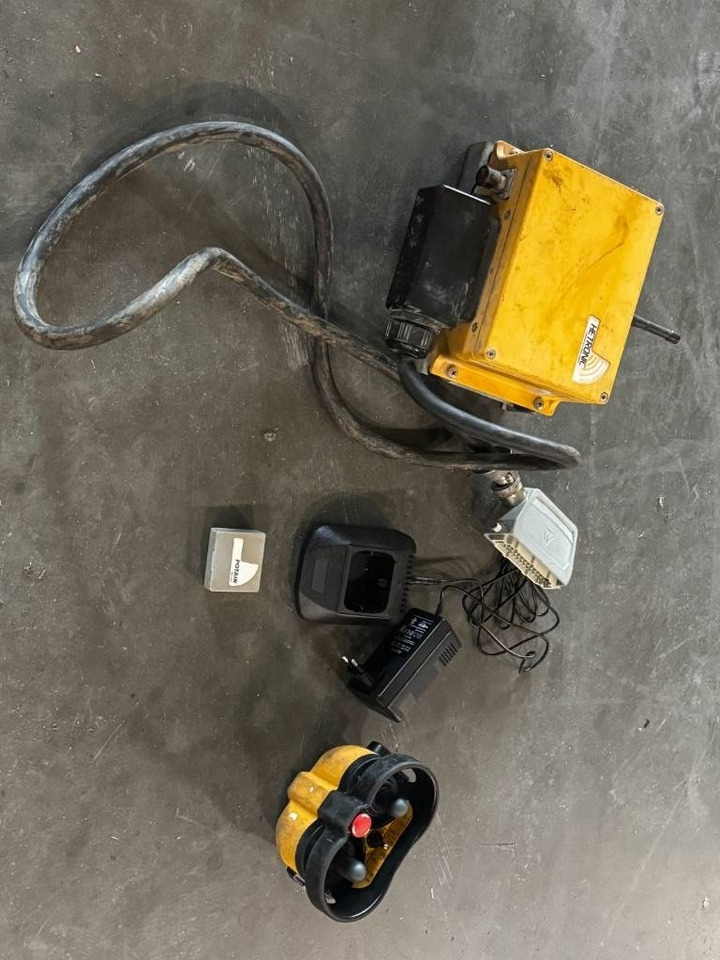 Leasing de Soima Construction crane SOIMA SGH 19x28 - 28 mete  Soima Construction crane SOIMA SGH 19x28 - 28 mete: foto 14