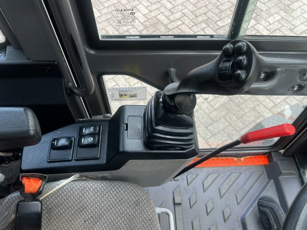 Volvo EW60E, 2021, 1403 hours, Steelwirst! - Excavadora de ruedas: foto 4 Volvo EW60E, 2021, 1403 hours, Steelwirst! - Excavadora de ruedas: foto 4