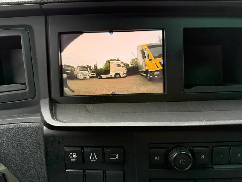 Camión portacontenedore/ Intercambiable MAN TGX 26.470 Haakarm VDL 21.T XLX Bed Fridge Smart Select Only 133.000KM!: foto 16 Camión portacontenedore/ Intercambiable MAN TGX 26.470 Haakarm VDL 21.T XLX Bed Fridge Smart Select Only 133.000KM!: foto 16