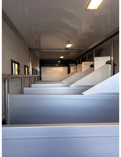 Camión para caballos Scania P250 Horse Truck: foto 6 Camión para caballos Scania P250 Horse Truck: foto 6