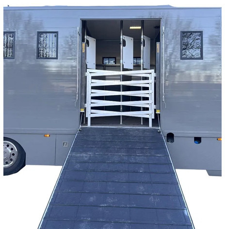 Camión para caballos Scania P250 Horse Truck: foto 14 Camión para caballos Scania P250 Horse Truck: foto 14