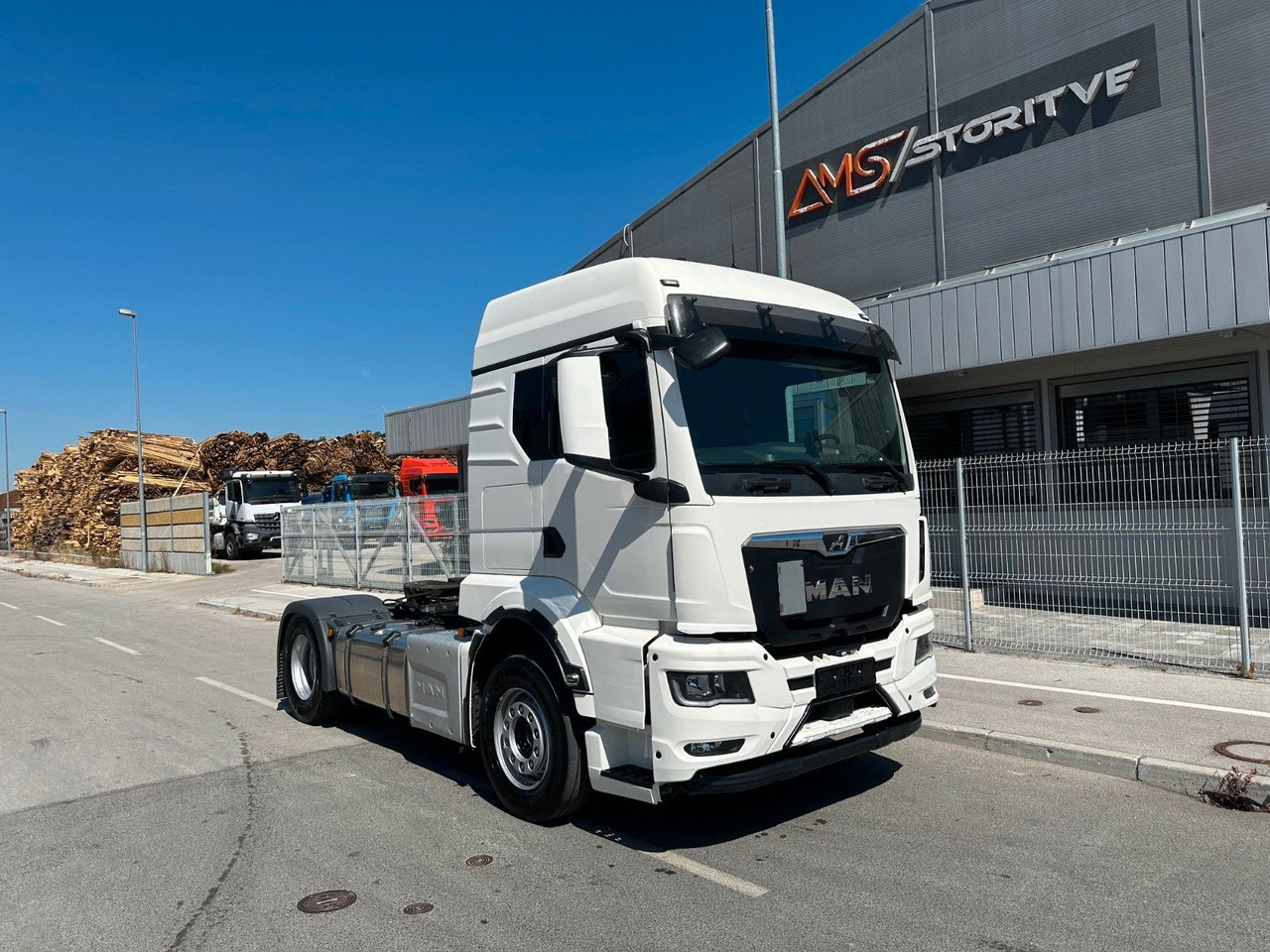 MAN TGS 18.510 4X2 BLS Intarder Kipphydraulik - Cabeza tractora: foto 1 MAN TGS 18.510 4X2 BLS Intarder Kipphydraulik - Cabeza tractora: foto 1
