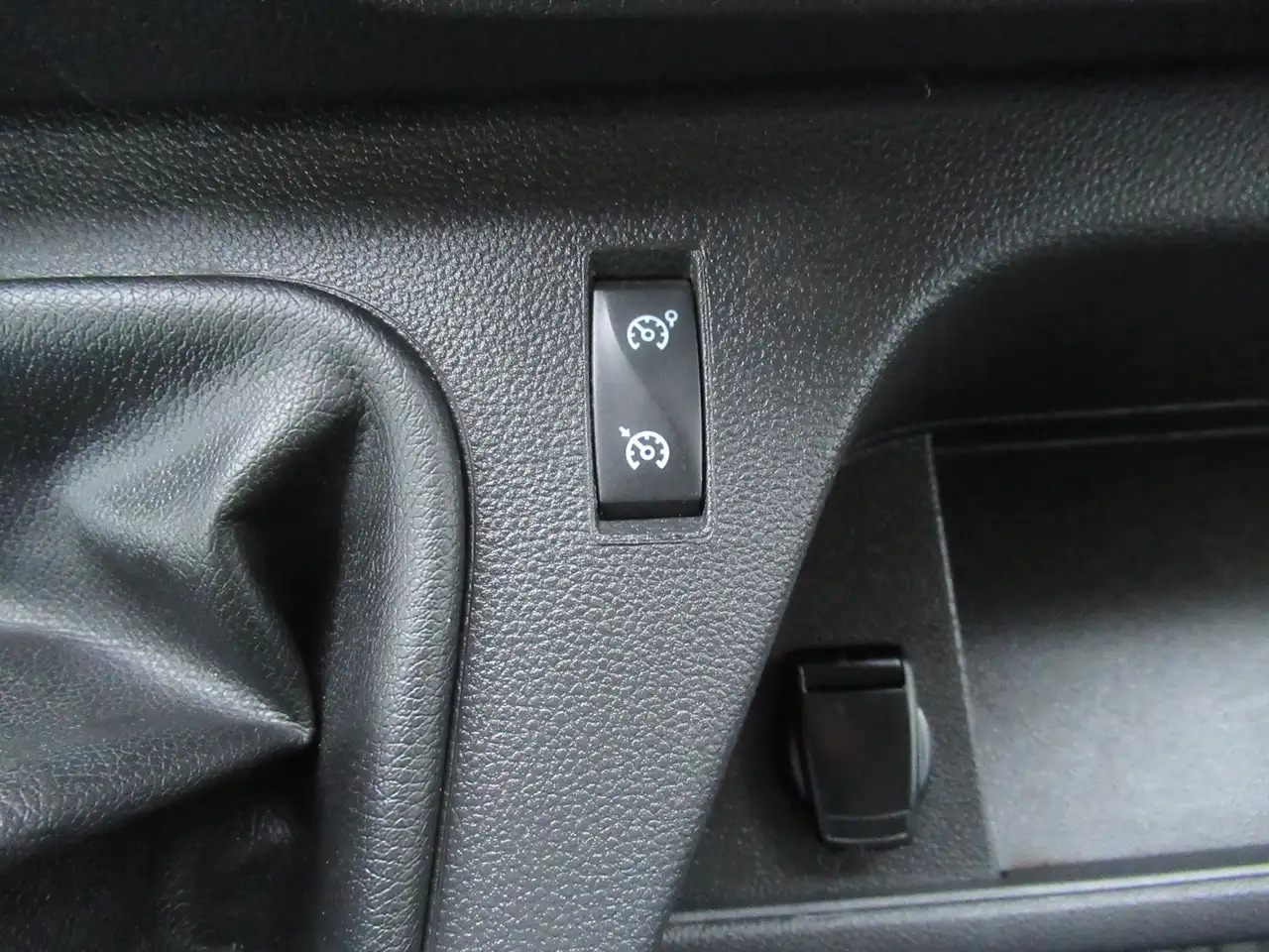 Furgón Nissan Interstar L2H2 clim navi 16500€+tva/btw: foto 11 Furgón Nissan Interstar L2H2 clim navi 16500€+tva/btw: foto 11