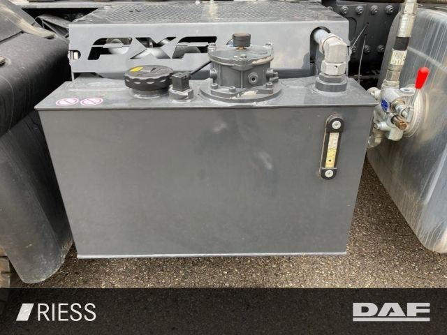 Foto del interior 1: Cabeza tractora DAF XF 530 FT PXP Alcoa LED Intarder Hydraulik 4x4 DAF XF 530 FT PXP Hydraulik Alcoa LED Intarder 4x4 Foto del interior 1: Cabeza tractora DAF XF 530 FT PXP Alcoa LED Intarder Hydraulik 4x4 DAF XF 530 FT PXP Hydraulik Alcoa LED Intarder 4x4