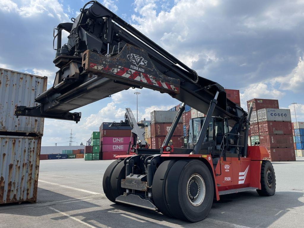 CVS Ferrari F500RS6 S - Reach stacker: foto 2 CVS Ferrari F500RS6 S - Reach stacker: foto 2
