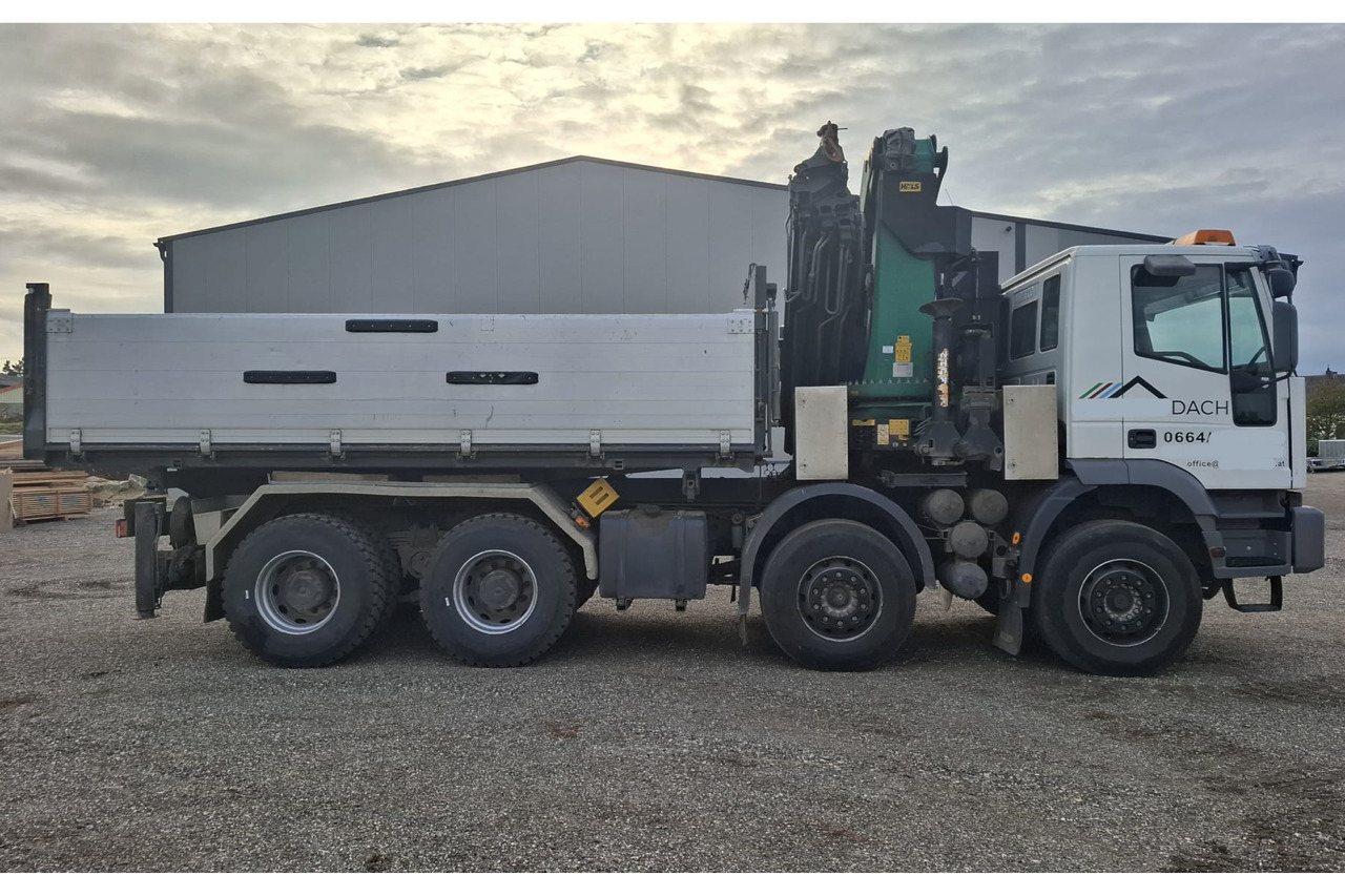 IVECO 480 EUROTRAKKER 8x4/TÜV/Palfinger PK 44002 G/MEILLER - Camión volquete, Camión grúa: foto 2 IVECO 480 EUROTRAKKER 8x4/TÜV/Palfinger PK 44002 G/MEILLER - Camión volquete, Camión grúa: foto 2