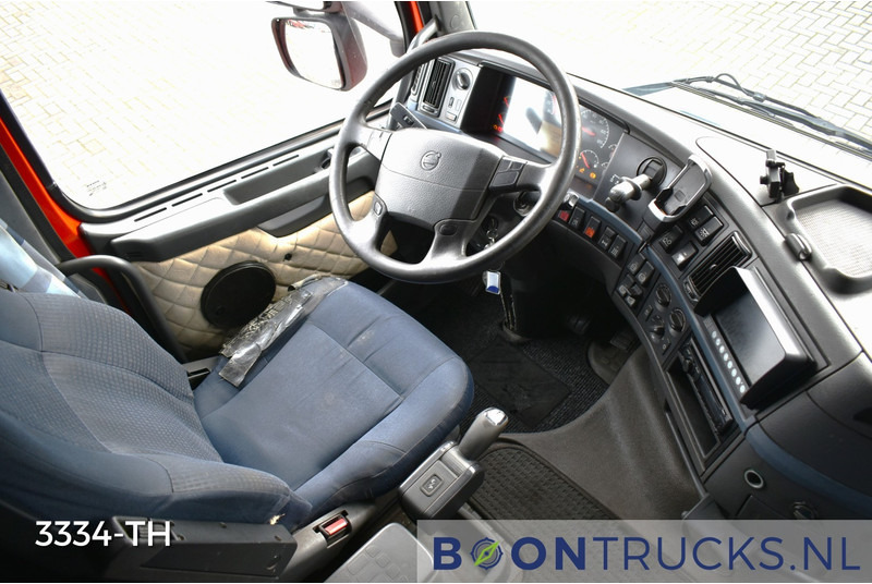 Foto del interior 1: Leasing de Volvo FH400 6x2 /4 | EURO5 * TWIN STEER * XL * 2x TANK * NL TRUCK Volvo FH400 6x2 /4 | EURO5 * TWIN STEER * XL * 2x TANK * NL TRUCK