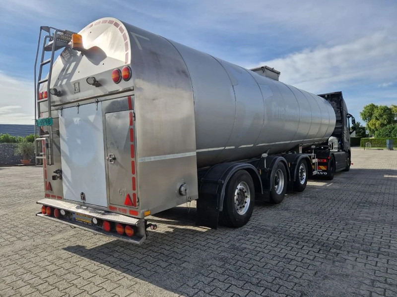 G.magyar 36000 liter geïsoleerde intra / melk tankoplegger met VSE Besturing en pomp - Semirremolque cisterna: foto 3 G.magyar 36000 liter geïsoleerde intra / melk tankoplegger met VSE Besturing en pomp - Semirremolque cisterna: foto 3