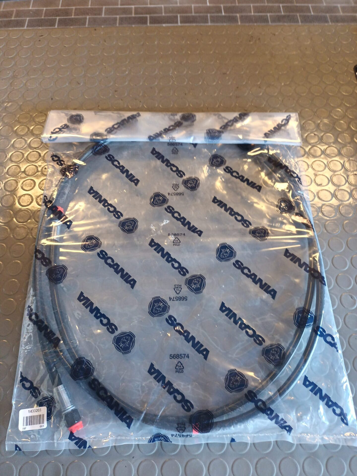 SCANIA CLUTCH HOSE - 1433203 - Manguera de embrague para Camión: foto 1 SCANIA CLUTCH HOSE - 1433203 - Manguera de embrague para Camión: foto 1
