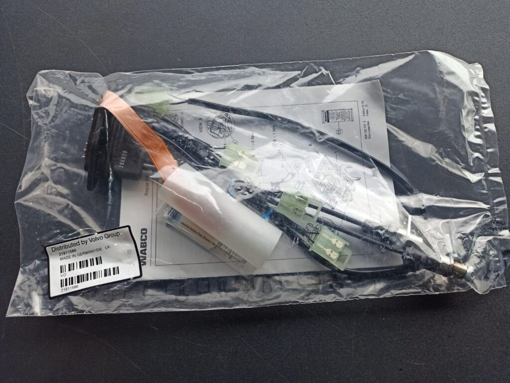 VOLVO CABLE HARNESS 21911586 - Cables/ Alambres para Camión: foto 2 VOLVO CABLE HARNESS 21911586 - Cables/ Alambres para Camión: foto 2