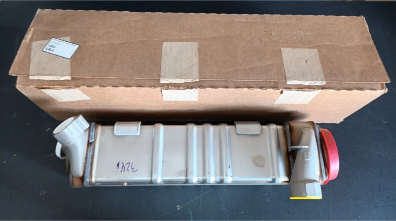 VOLVO EGR COOLER 21944868 - Enfriador EGR para Camión: foto 1 VOLVO EGR COOLER 21944868 - Enfriador EGR para Camión: foto 1