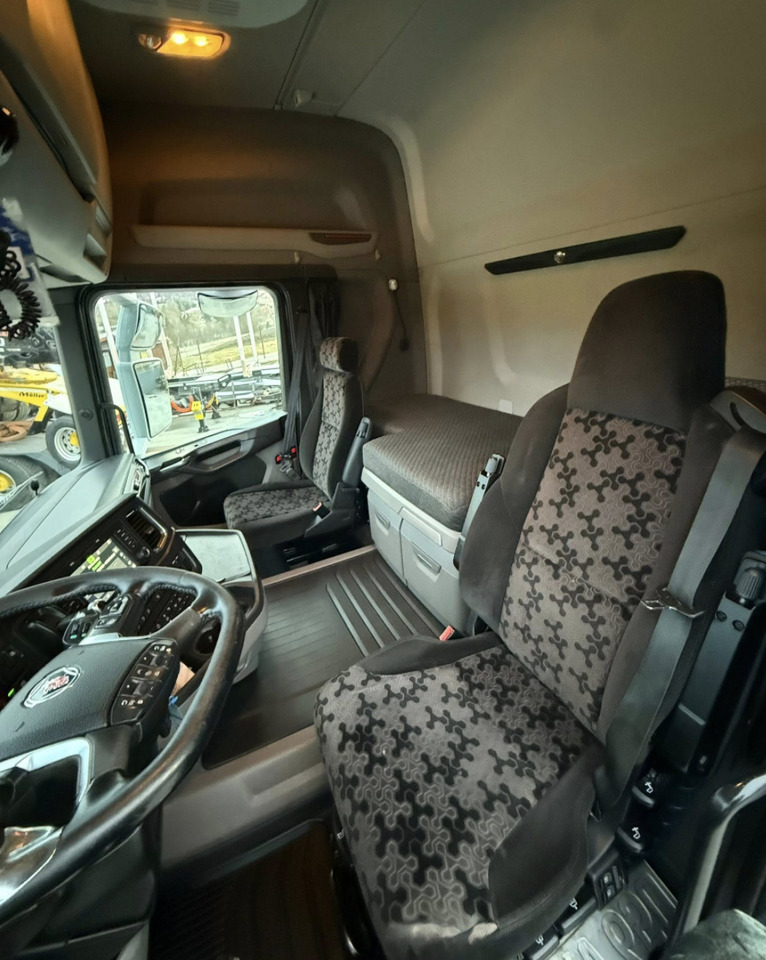 Camión forestal SCANIA R580: foto 7