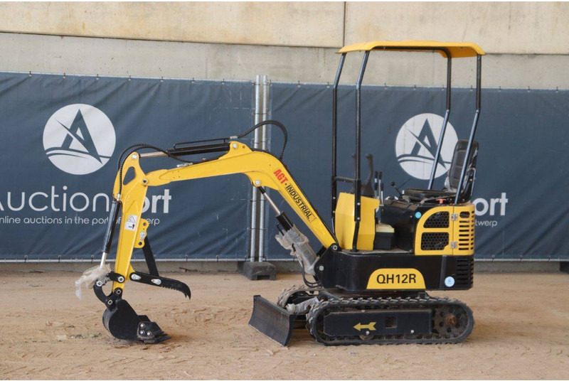 AGT Industrial QH12R - Miniexcavadora: foto 1 AGT Industrial QH12R - Miniexcavadora: foto 1