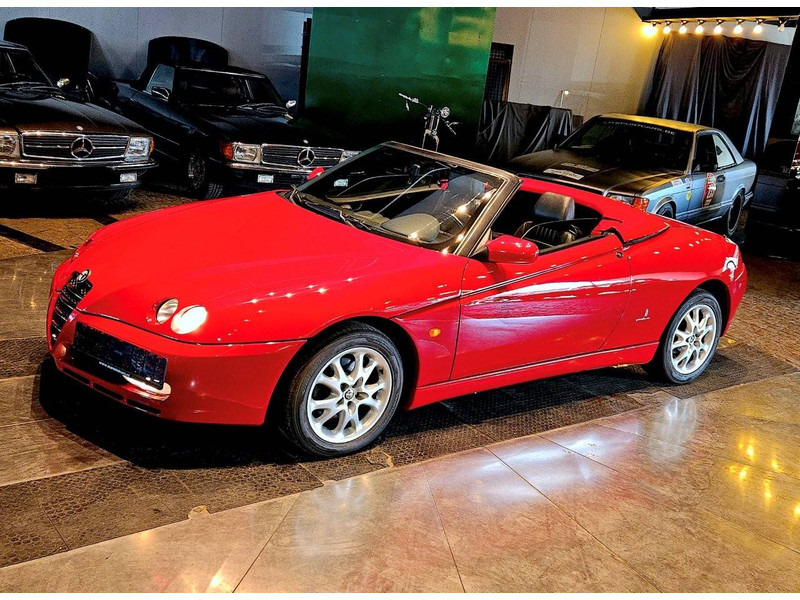 Alfa Romeo Spider (916 - update 3) _ 2.0 TS - Sedan: foto 1 Alfa Romeo Spider (916 - update 3) _ 2.0 TS - Sedan: foto 1