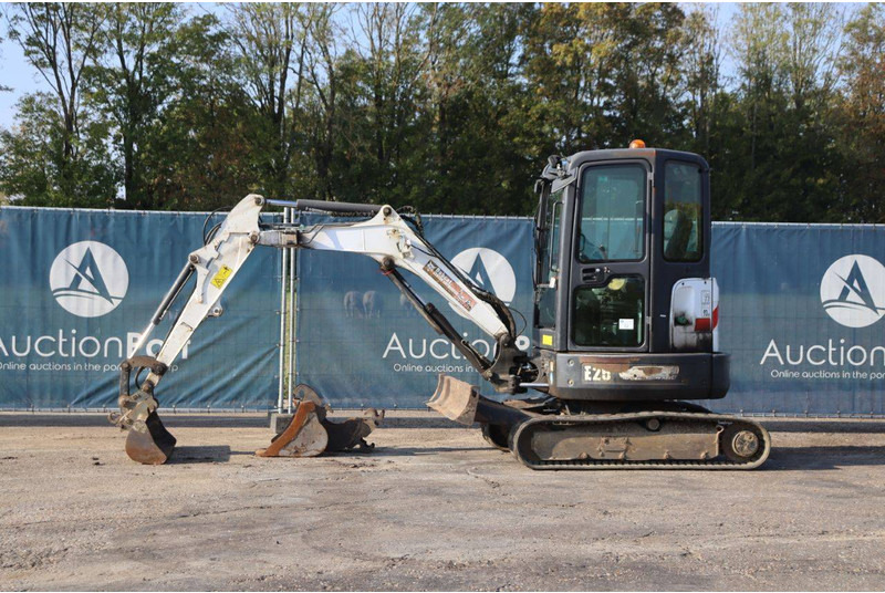 Bobcat E26 - Excavadora de cadenas: foto 1 Bobcat E26 - Excavadora de cadenas: foto 1