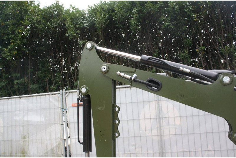 COLT KV13 - Miniexcavadora: foto 5 COLT KV13 - Miniexcavadora: foto 5